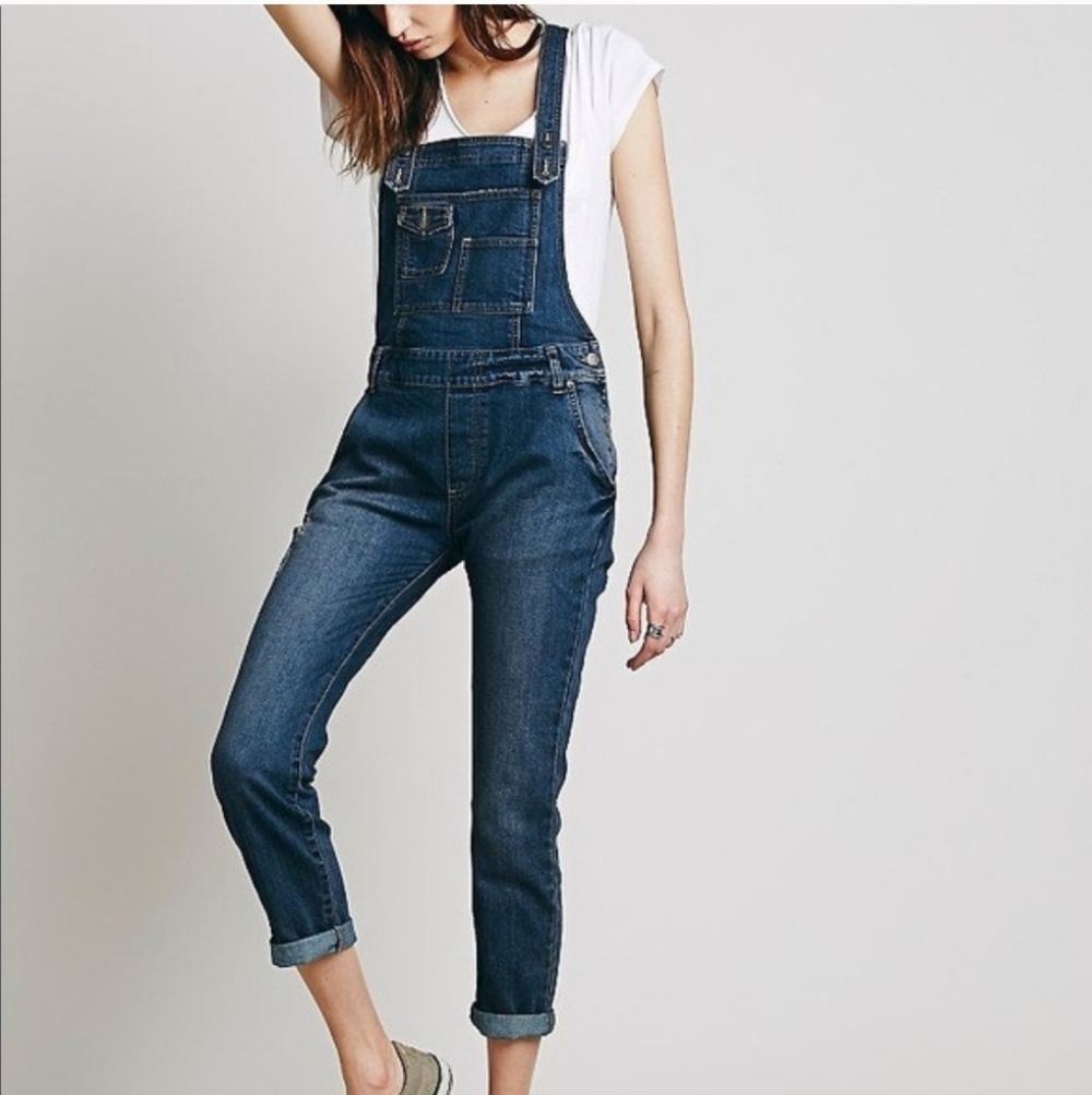 Free People Washed Denim Overalls Size 31 Stretch Denim Adjustable Straps